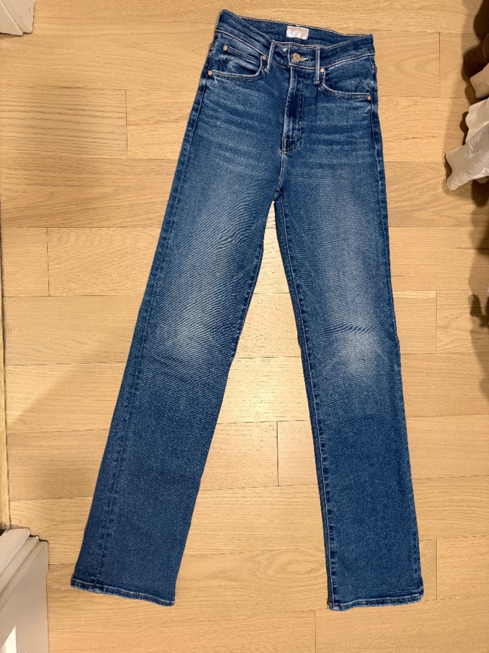 MOTHER The Kick It Jean in Grasping at Straws (Size 23)